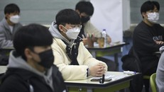 Nửa triệu học sinh Hàn Quốc bước vào kỳ thi đại học