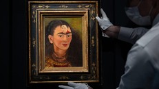 Tranh của 'thánh nữ hội họa' Frida Kahlo lập kỷ lục đấu giá