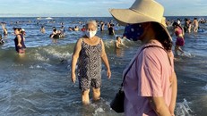 Người dân Đà Nẵng cần thay đổi thói quen để chống dịch hiệu quả