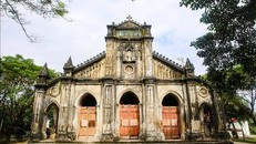 Gìn giữ, bảo tồn vẻ đẹp cổ kính nhà thờ cổ Tùng Sơn