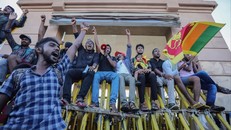 Sri Lanka hỏi vay Trung Quốc để trả nợ