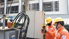 Chuyên gia: 'Nguy cơ mất an ninh năng lượng nếu để EVN lỗ kéo dài'