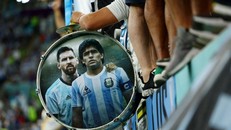 Messi: 'Maradona đang dõi theo chúng tôi từ trên cao'