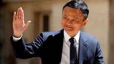 Jack Ma, người sáng lập tập đoàn Alibaba, rơi xuống vị trí thứ 52 trong bảng xếp hạng tỷ phú toàn cầu. Ảnh: Reuters