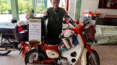 Nữ họa sĩ Đặng Ái Việt. Ảnh: Reuters