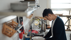 Thanh niên Trung Quốc đổ xô làm đầu bếp tại gia