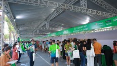 Runner nô nức đi nhận bib VPIM 2023 