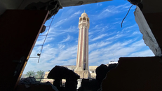 Phần còn lại của một nhà thờ Hồi giáo bị phá hủy tại Dải Gaza. Ảnh: Reuters