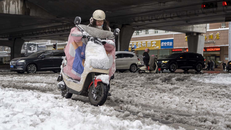 Băng tuyết bao trùm miền Bắc Trung Quốc