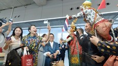 Thái Lan và Trung Quốc sẽ miễn thị thực vĩnh viễn cho công dân hai nước