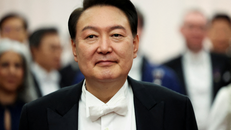 Tỷ lệ ủng hộ Tổng thống Hàn Quốc tăng nhẹ