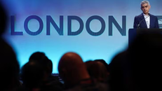Thị trưởng London Sadiq Khan phát biểu tại Tuần lễ Công nghệ London. Ảnh: Reuters