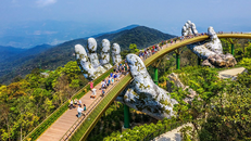 Hơn 17.000 lượt khách đến Đà Nẵng ngày đầu Năm mới