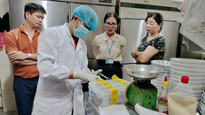 Ngộ độc thực phẩm tập thể: Nguy cơ thường trực