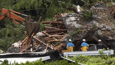 Bão Shanshan gây lở đất tại Nhật Bản