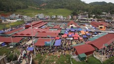 Thị trấn Đồng Văn bị phong toả