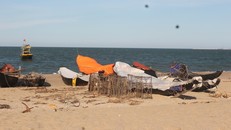 Nhiều thuyền của ngư dân tại xã Kỳ Lợi vẫn còn “ngủ bờ” sau sự cố môi trường