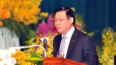 Thay mặt lãnh đạo Đảng, Nhà nước, Phó Thủ tướng Vương Đình Huệ chúc Đại hội đại biểu Phật giáo toàn quốc lần thứ VIII, nhiệm kỳ 2017-2022 thành công tốt đẹp. Ảnh VGP/Thành Chung