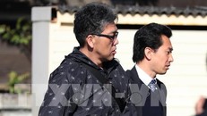 Bị cáo Yasumasa Shibuya (trái) bị tuyên án tù chung thân. Ảnh: AFP/TTXVN 