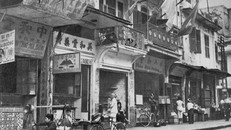 Hà Nội xưa thật yên tĩnh, không có nhiều xe, không ồn ào như bây giờ.