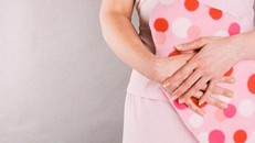 Con gái chú ý ngay những thói quen trong ngày đèn đỏ có thể gây vô sinh