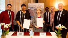 Tòa án Hình sự Quốc tế và UNESCO Tăng cường Hợp tác về Bảo vệ Di sản Văn hoá