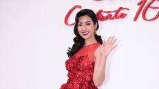 Hoa hậu Mỹ Linh xuất hiện với khuôn mặt khác lạ tại show của Đỗ Mạnh Cường