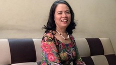 Mẹ của tân Hoa hậu chuyển giới