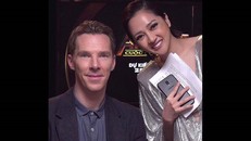 Bảo Anh chụp ảnh cùng Benedict Cumberbatch