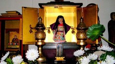 Chuyện kỳ bí về con búp bê có tóc liên tục mọc dài trong đền thờ cổ ở Nhật Bản