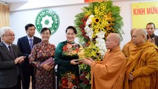 Chủ tịch Quốc hội Nguyễn Thị Kim Ngân chúc mừng lễ Phật đản tại TP.HCM