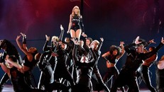 Taylor Swift tôn vinh cộng đồng LGBT nhân 'Tháng tự hào đồng tính'