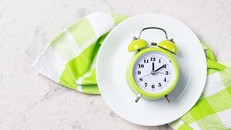 Điều gì xảy ra nếu nhịn ăn cả ngày?