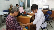 Việt Nam nằm trong top 5 quốc gia có tốc độ già hóa dân số nhanh nhất thế giới