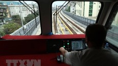 Chạy thử tuyến đường sắt đô thị Cát Linh-Hà Đông. (Ảnh: Huy Hùng/TTXVN)