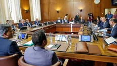 Quang cảnh cuộc gặp giữa đại diện Thổ Nhĩ Kỳ, Nga, Iran về Syria tại trụ sở LHQ ở Geneva (Thụy Sĩ) ngày 11-9. Ảnh: REUTERS