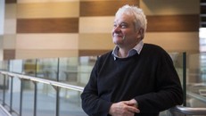 Nhà khoa học Paul Nurse, người từng đoạt giải Nobel và hiện là Giám đốc Viện Y sinh học Francis Crick. (Nguồn: Getty images)
