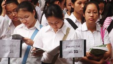 Hơn 100.000 học sinh lớp 9 Hà Nội đang hồi hộp chờ đề minh họa thi lớp 10 năm 2019