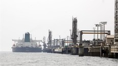 Một cơ sở khai thác dầu trên đảo Khark, Iran. (Nguồn: AFP/TTXVN)