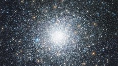 Các nhà khoa học đang kì vọng sẽ tìm ra "hoá thạch" liên quan đến vụ nổ Big Bang trong không gian.