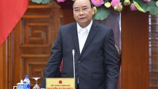 Thủ tướng Nguyễn Xuân Phúc phát biểu tại cuộc họp. Ảnh: VGP/Quang Hiếu