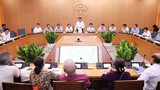 Chủ tịch UBND TP Hà Nội Nguyễn Đức Chung tại một cuộc tiếp dân