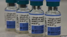 Mỹ khuyên những người sinh trước năm 1989 nên tiêm lại vắc-xin sởi