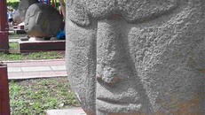 Những pho tượng mang từ trường đang được trưng bày tại Guatemala - (ảnh do nhóm nghiên cứu cung cấp).