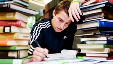 40% học sinh bị rối loạn lo âu do thi cử