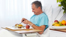 Dinh dưỡng tốt sẽ giảm được thời gian nằm viện, giảm chi phí điều trị, giảm tỷ lệ các biến chứng.