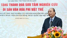 Thủ tướng Nguyễn Xuân Phúc: Phải biến văn hóa trở thành di sản, tạo sinh kế cho người dân. Ảnh VGP/Quang Hiếu