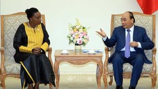 Thủ tướng Nguyễn Xuân Phúc tiếp Bộ trưởng Ngoại giao nước Cộng hòa Kenya Monica Juma. Ảnh: Thống Nhất/TTXVN