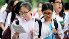 Thí sinh ôn thi THPT quốc gia. Ảnh: V.L.