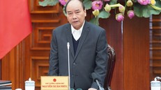 Thủ tướng Nguyễn Xuân Phúc yêu cầu chăm lo Tết cho dân về cả vật chất và tinh thần. Ảnh: VGP.